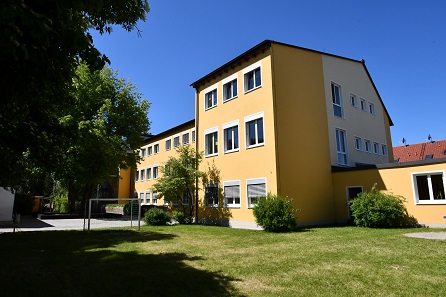 Schulhaus_1